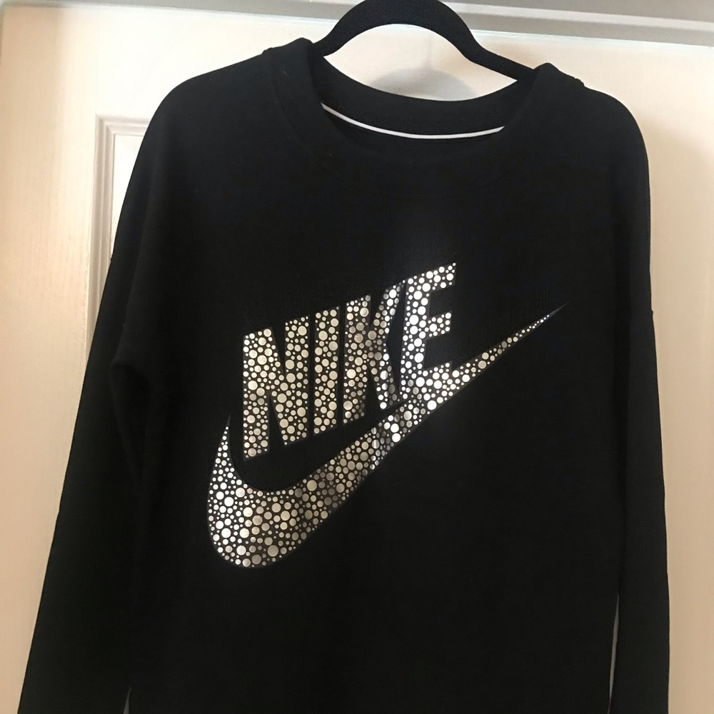 Nike long sweatshirt size M